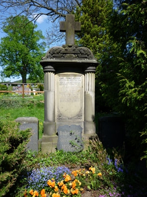 Höffergrab in Tannenberg - Geyer