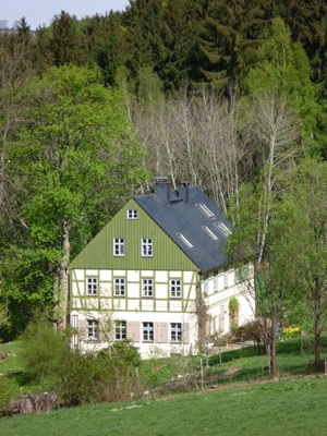 Wohnstallhaus in Tannenberg - Geyer